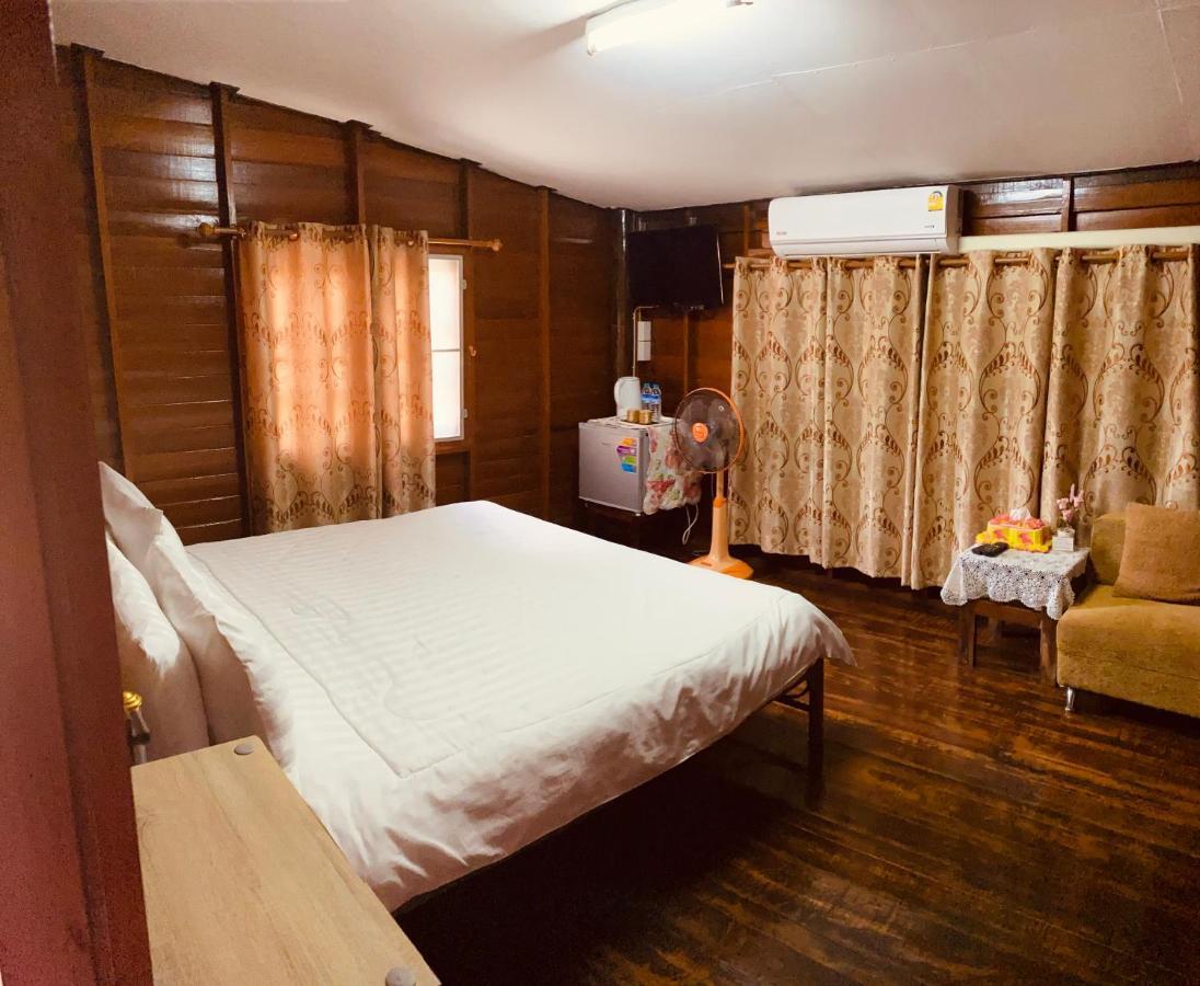 Banthai Guesthouse Phetchaburi Eksteriør billede