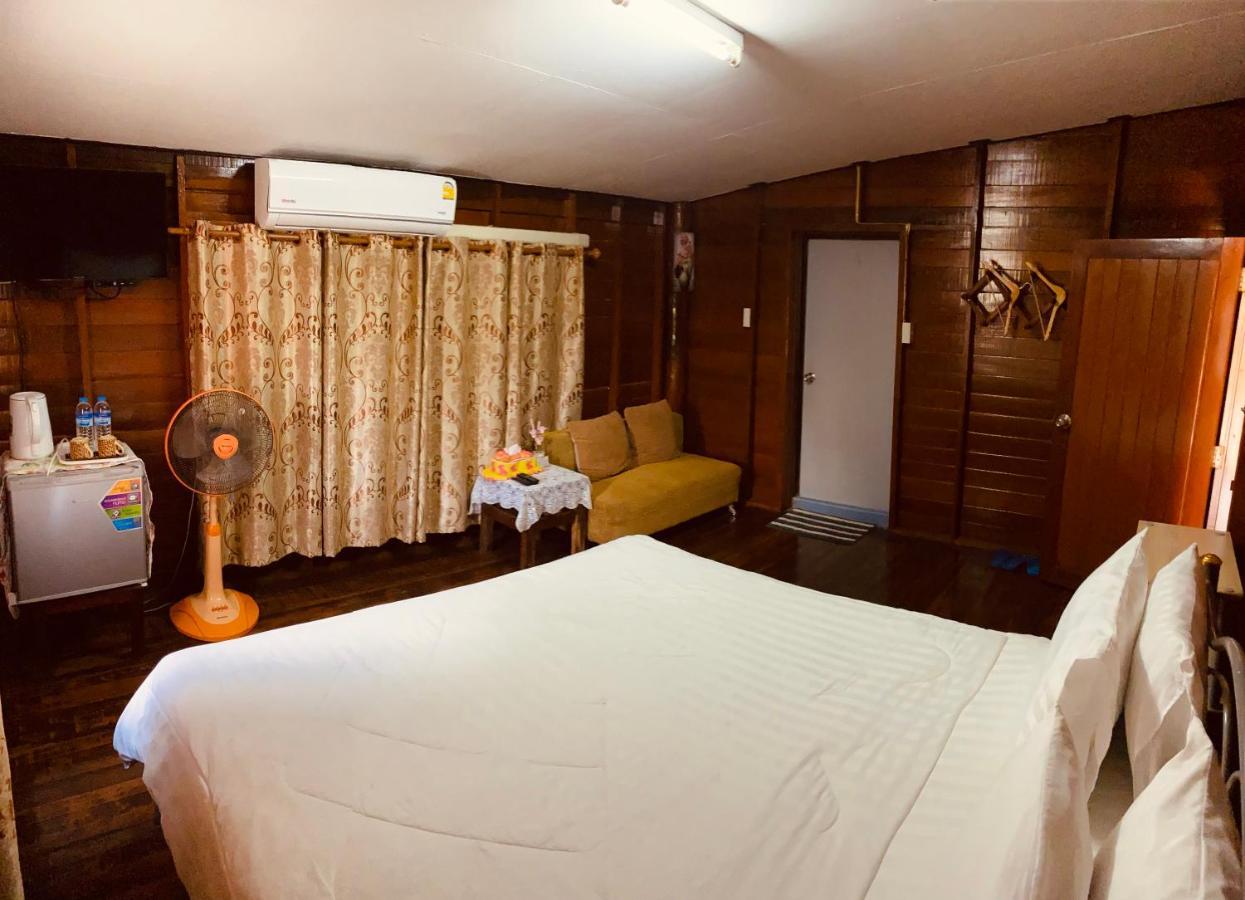 Banthai Guesthouse Phetchaburi Eksteriør billede