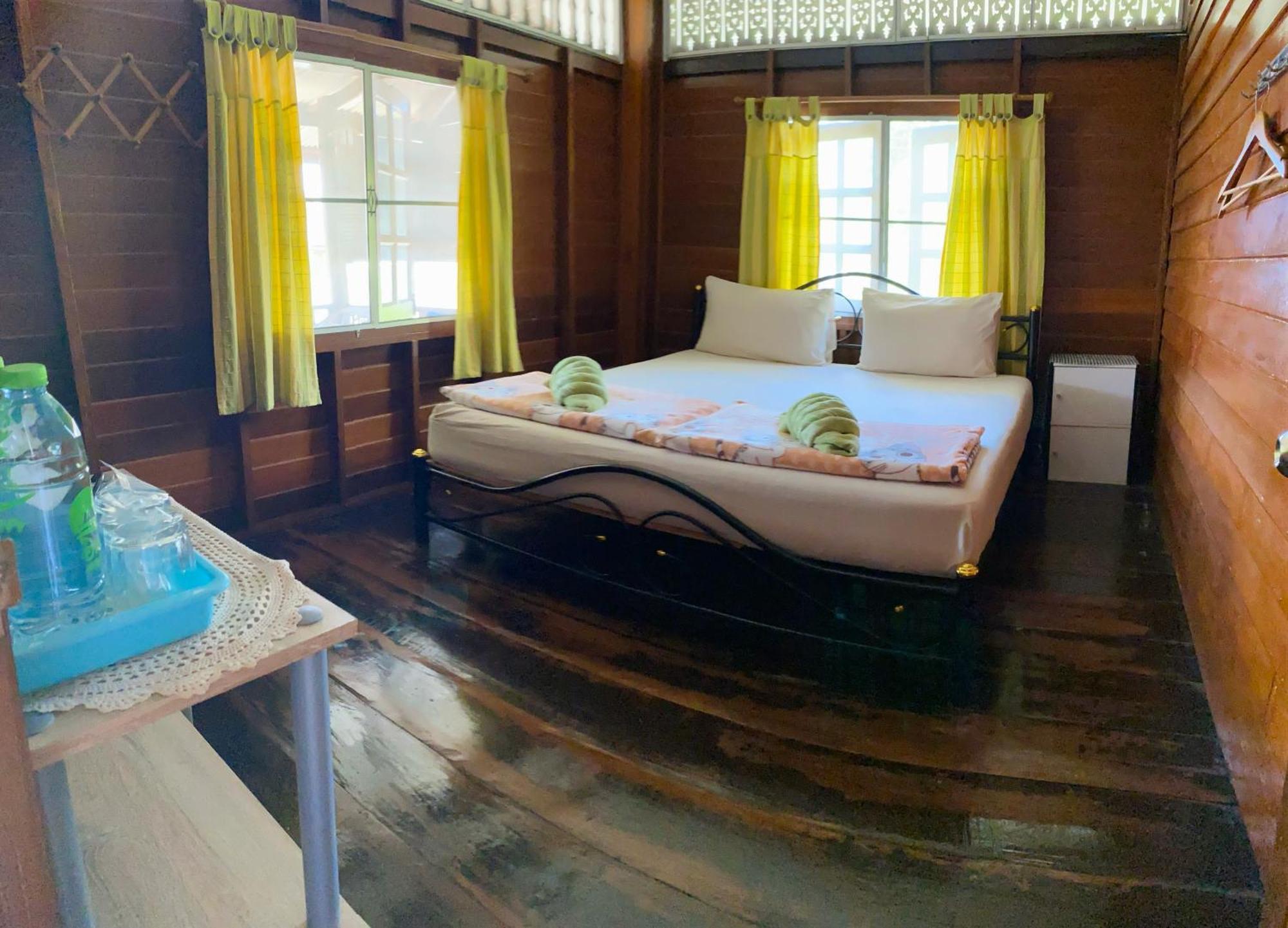 Banthai Guesthouse Phetchaburi Eksteriør billede