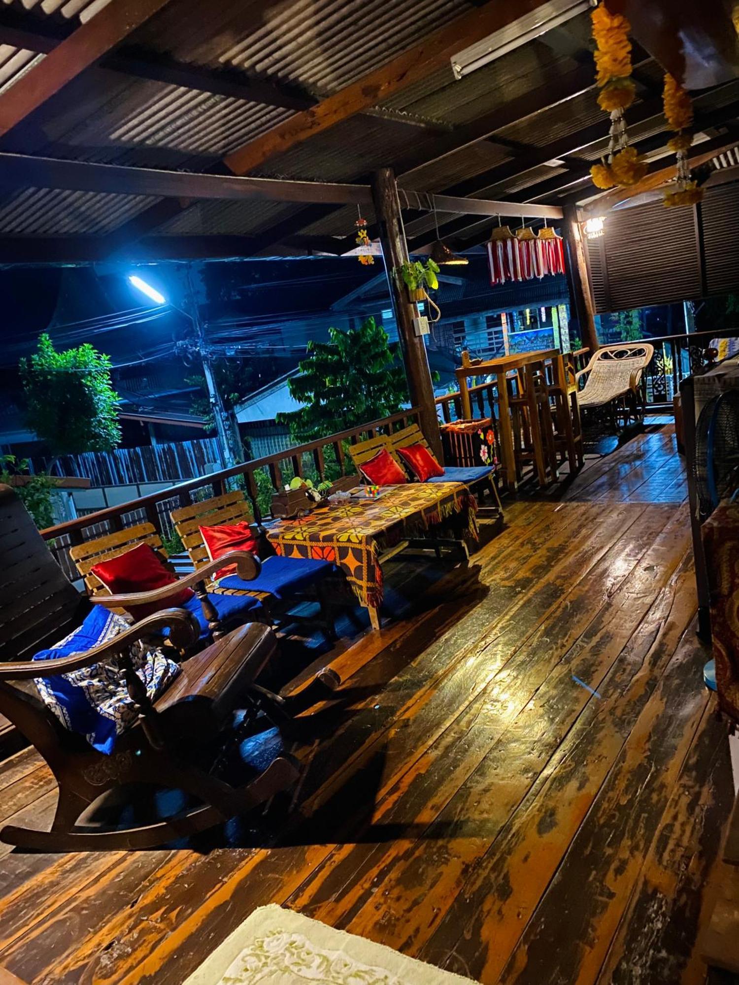 Banthai Guesthouse Phetchaburi Eksteriør billede